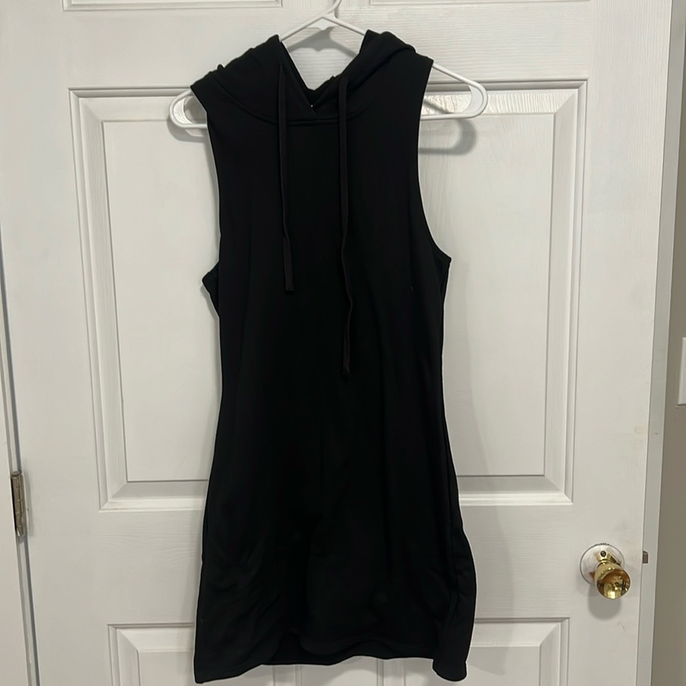 Le Lis Collection Sweatshirt Dress